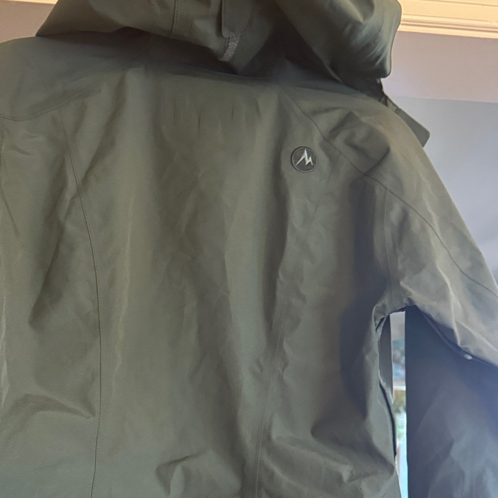 Marmot Women's Olive Rain Coat size Small - Picture 10 of 12